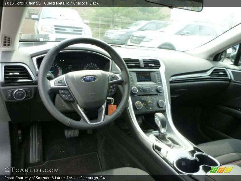 Guard Metallic / Charcoal Black 2015 Ford Fusion SE