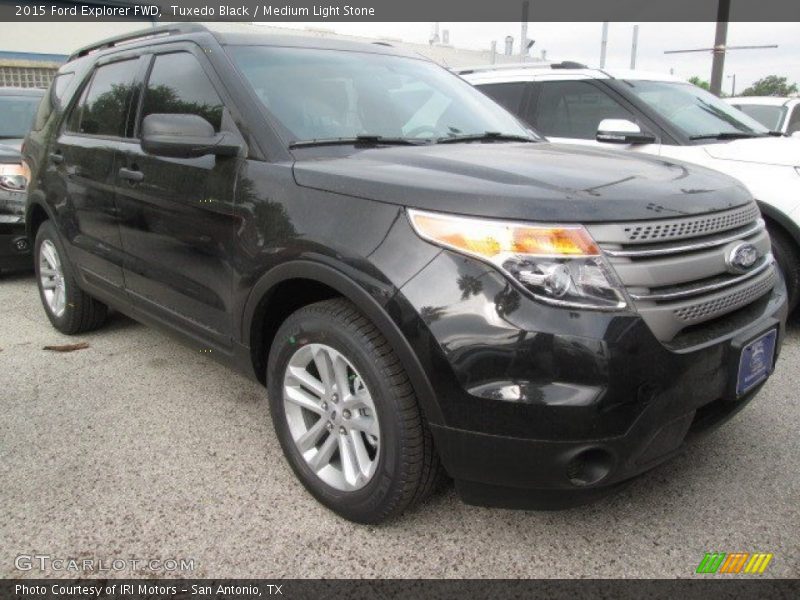 Tuxedo Black / Medium Light Stone 2015 Ford Explorer FWD