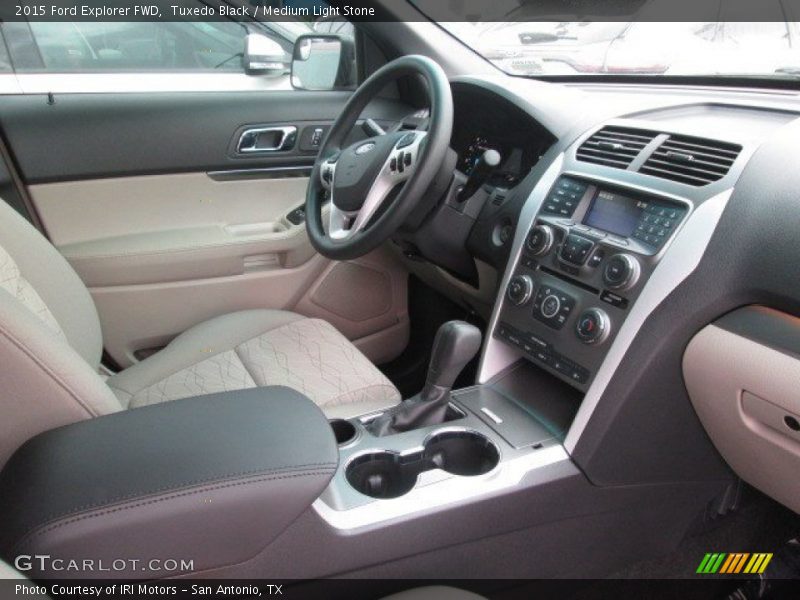 Tuxedo Black / Medium Light Stone 2015 Ford Explorer FWD