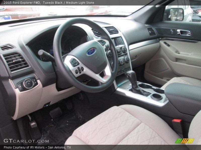 Tuxedo Black / Medium Light Stone 2015 Ford Explorer FWD