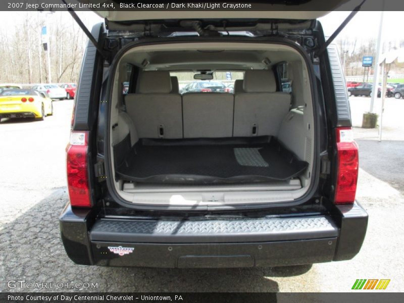 Black Clearcoat / Dark Khaki/Light Graystone 2007 Jeep Commander Limited 4x4