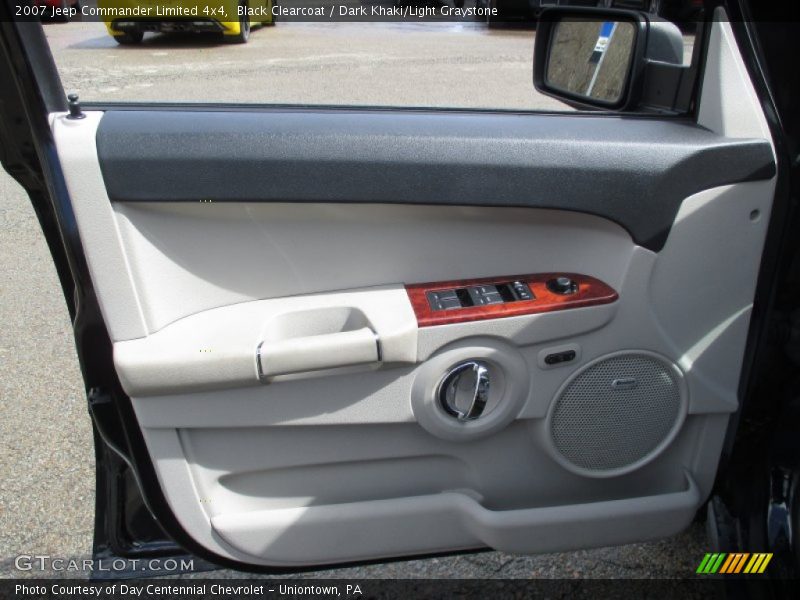 Black Clearcoat / Dark Khaki/Light Graystone 2007 Jeep Commander Limited 4x4