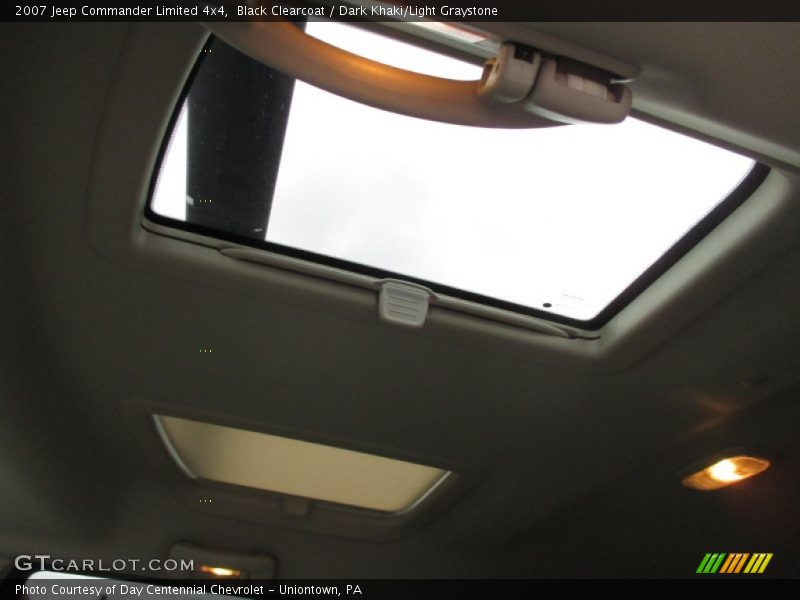 Black Clearcoat / Dark Khaki/Light Graystone 2007 Jeep Commander Limited 4x4