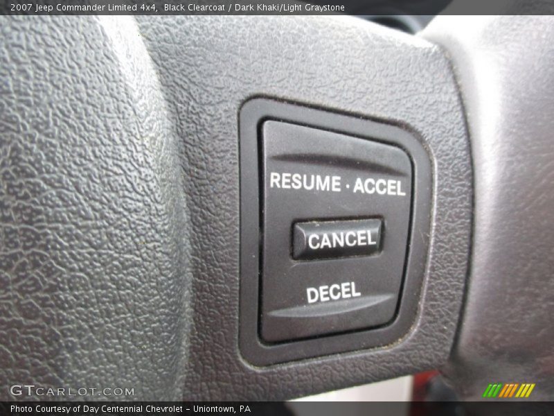 Black Clearcoat / Dark Khaki/Light Graystone 2007 Jeep Commander Limited 4x4