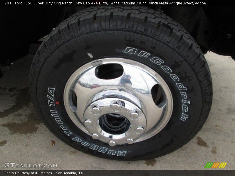 White Platinum / King Ranch Mesa Antique Affect/Adobe 2015 Ford F350 Super Duty King Ranch Crew Cab 4x4 DRW