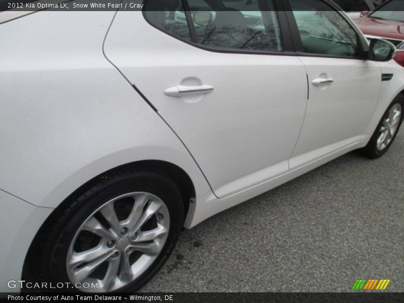 Snow White Pearl / Gray 2012 Kia Optima LX