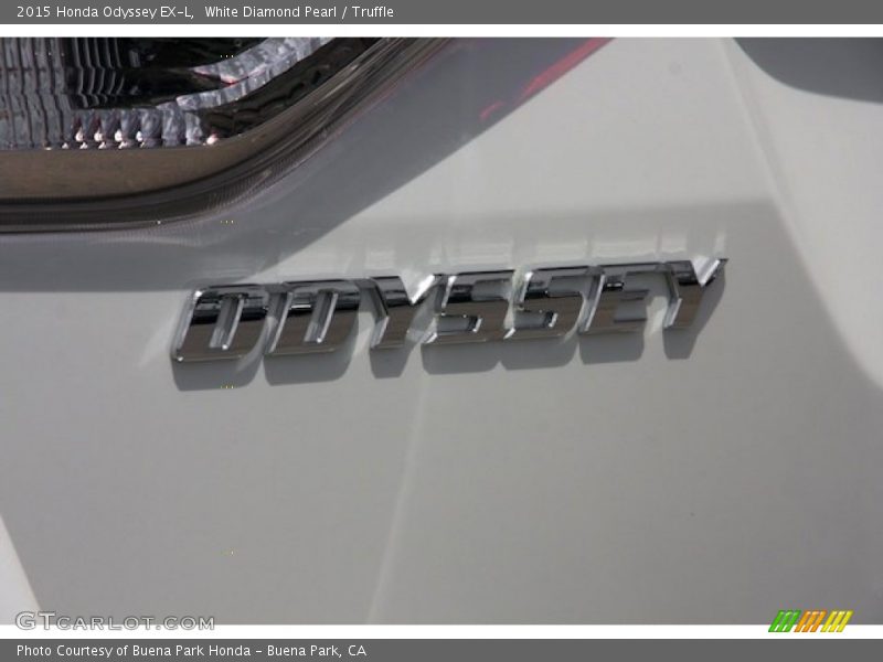 White Diamond Pearl / Truffle 2015 Honda Odyssey EX-L
