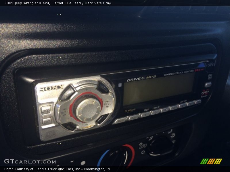 Patriot Blue Pearl / Dark Slate Gray 2005 Jeep Wrangler X 4x4