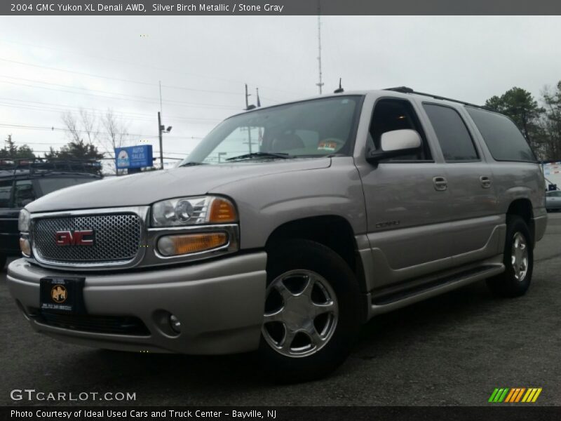Silver Birch Metallic / Stone Gray 2004 GMC Yukon XL Denali AWD