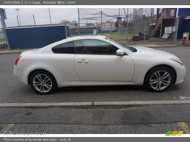 Moonlight White / Stone 2009 Infiniti G 37 x Coupe