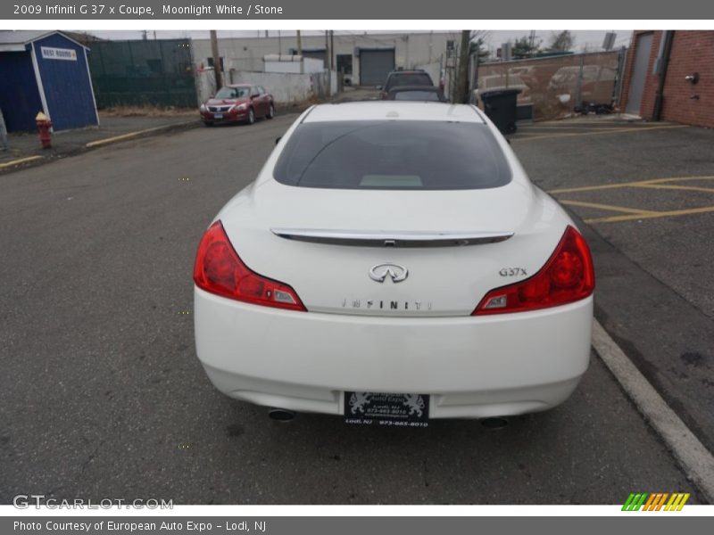 Moonlight White / Stone 2009 Infiniti G 37 x Coupe
