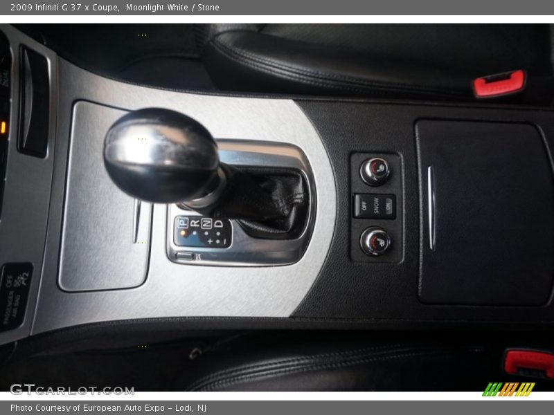 Moonlight White / Stone 2009 Infiniti G 37 x Coupe