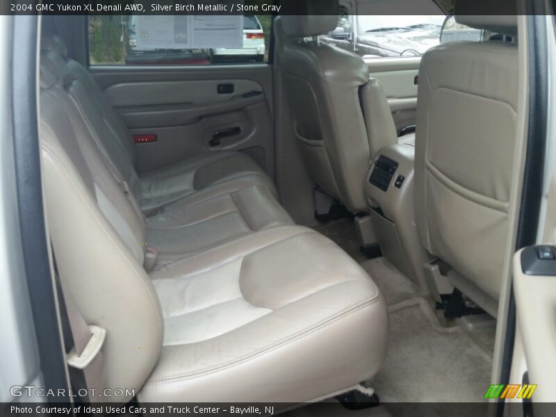 Silver Birch Metallic / Stone Gray 2004 GMC Yukon XL Denali AWD
