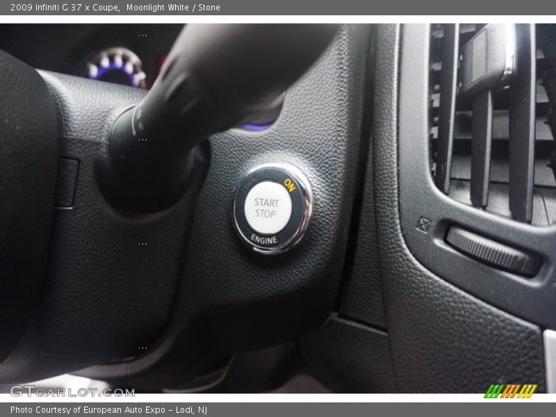 Moonlight White / Stone 2009 Infiniti G 37 x Coupe
