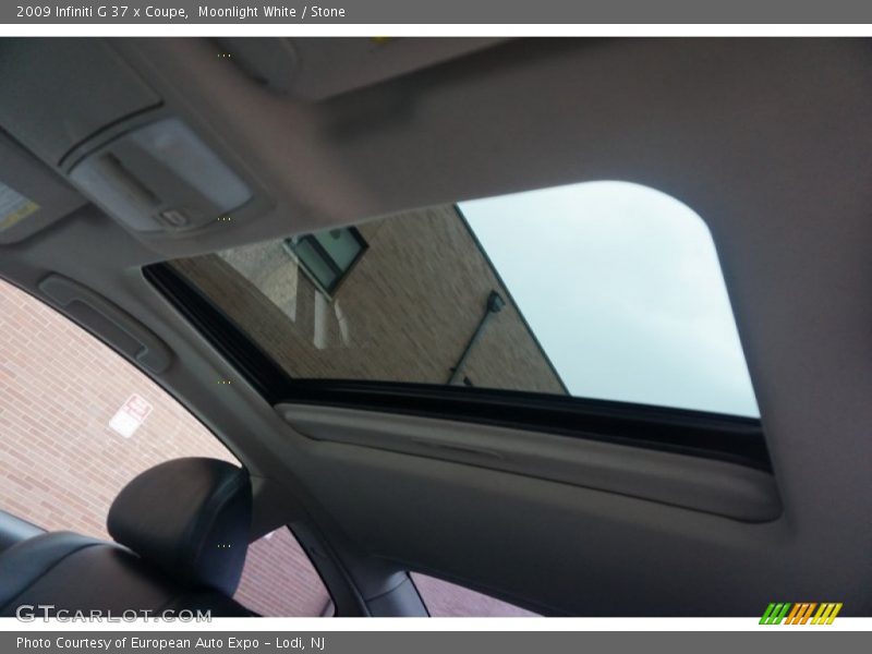 Moonlight White / Stone 2009 Infiniti G 37 x Coupe