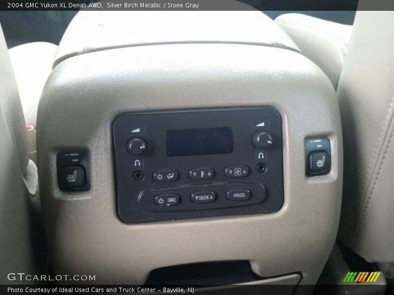 Silver Birch Metallic / Stone Gray 2004 GMC Yukon XL Denali AWD