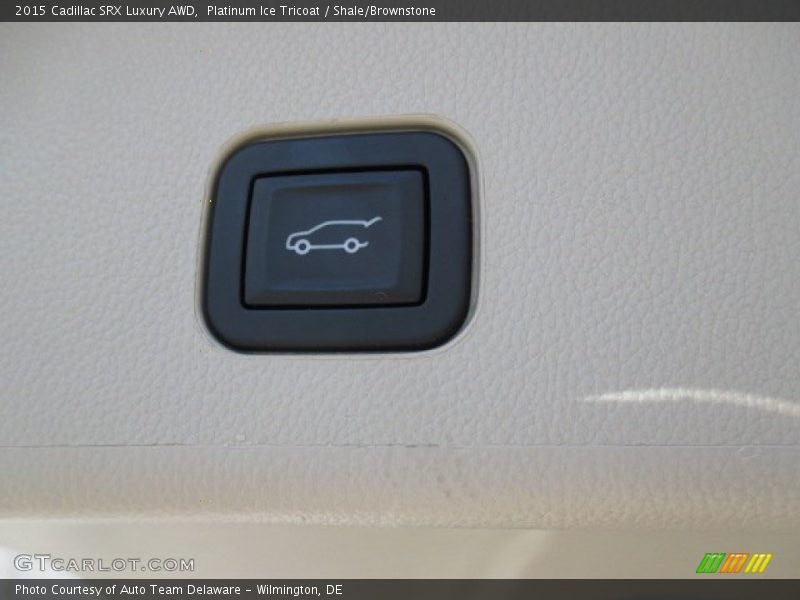 Platinum Ice Tricoat / Shale/Brownstone 2015 Cadillac SRX Luxury AWD
