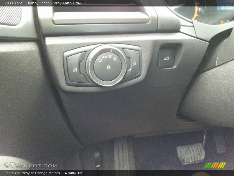 Ingot Silver / Earth Gray 2014 Ford Fusion S