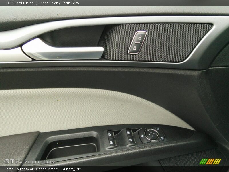 Ingot Silver / Earth Gray 2014 Ford Fusion S