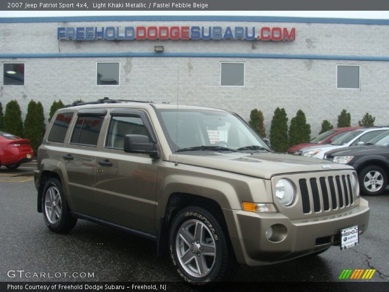 Light Khaki Metallic / Pastel Pebble Beige 2007 Jeep Patriot Sport 4x4