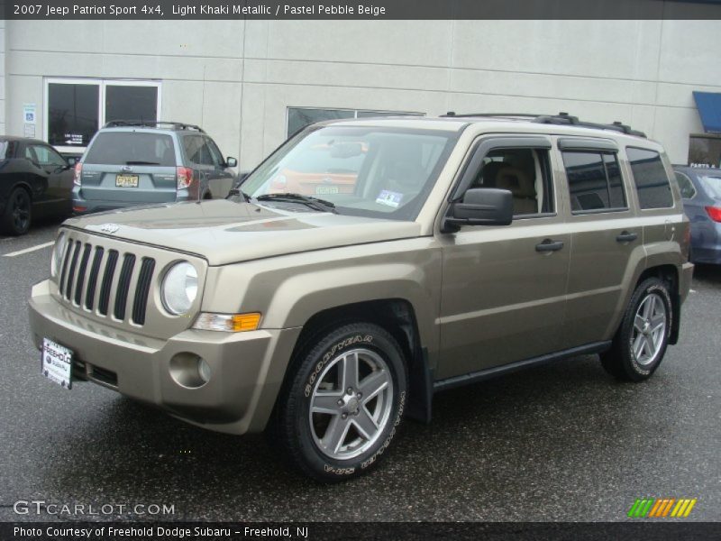 Light Khaki Metallic / Pastel Pebble Beige 2007 Jeep Patriot Sport 4x4