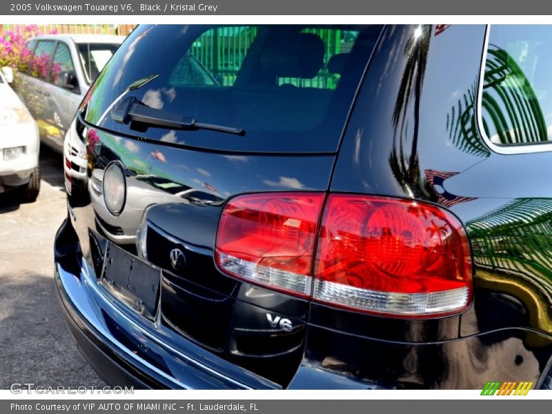 Black / Kristal Grey 2005 Volkswagen Touareg V6