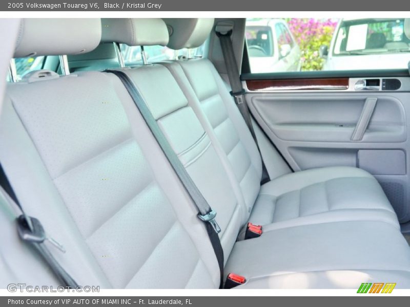 Black / Kristal Grey 2005 Volkswagen Touareg V6