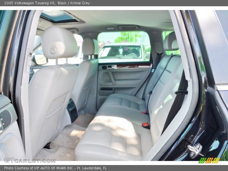 Black / Kristal Grey 2005 Volkswagen Touareg V6