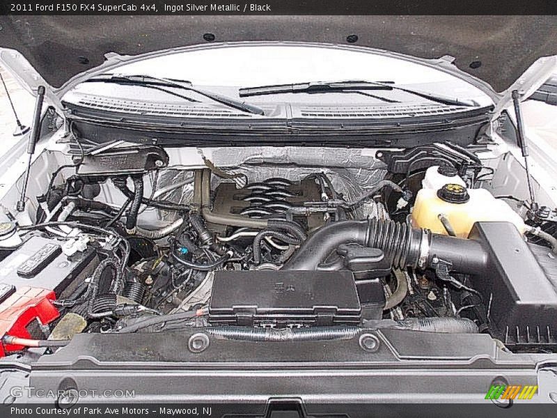 Ingot Silver Metallic / Black 2011 Ford F150 FX4 SuperCab 4x4