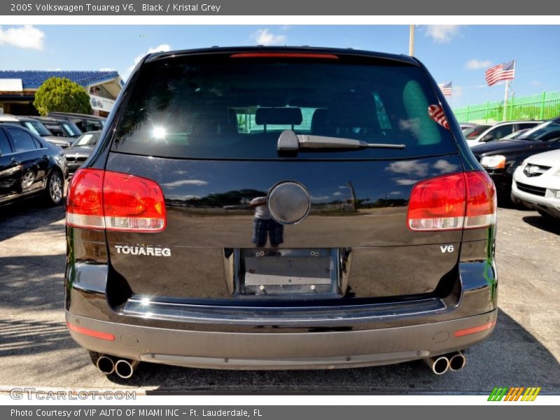 Black / Kristal Grey 2005 Volkswagen Touareg V6