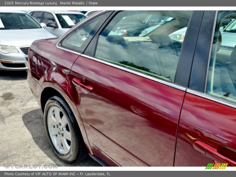 Merlot Metallic / Shale 2005 Mercury Montego Luxury
