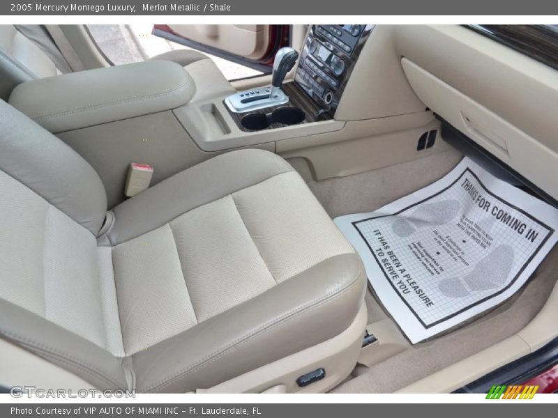Merlot Metallic / Shale 2005 Mercury Montego Luxury