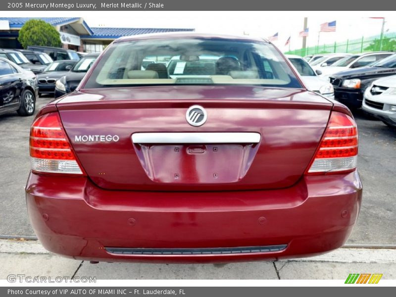 Merlot Metallic / Shale 2005 Mercury Montego Luxury