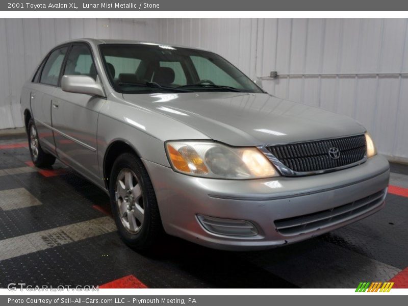 Lunar Mist Metallic / Stone 2001 Toyota Avalon XL