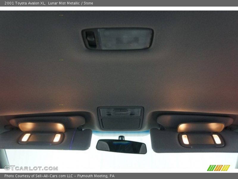 Lunar Mist Metallic / Stone 2001 Toyota Avalon XL