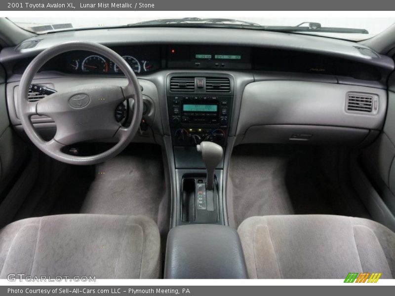 Lunar Mist Metallic / Stone 2001 Toyota Avalon XL