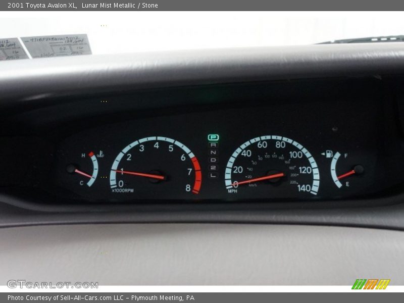 Lunar Mist Metallic / Stone 2001 Toyota Avalon XL