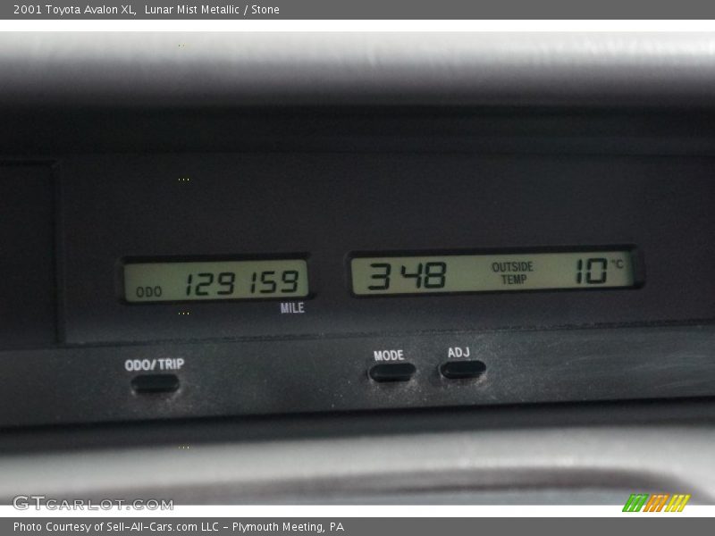 Lunar Mist Metallic / Stone 2001 Toyota Avalon XL