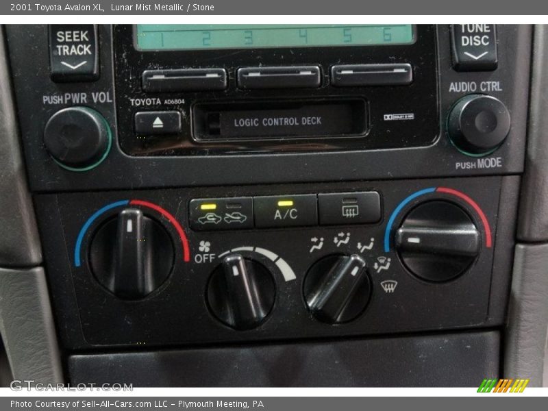 Lunar Mist Metallic / Stone 2001 Toyota Avalon XL