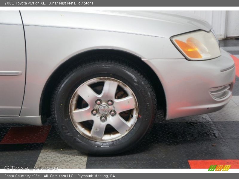 Lunar Mist Metallic / Stone 2001 Toyota Avalon XL