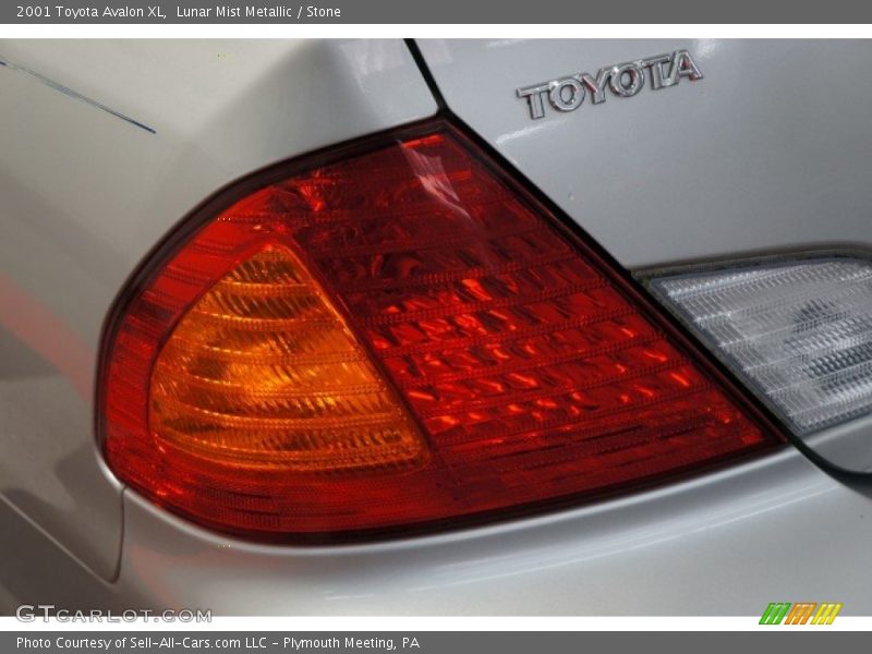 Lunar Mist Metallic / Stone 2001 Toyota Avalon XL