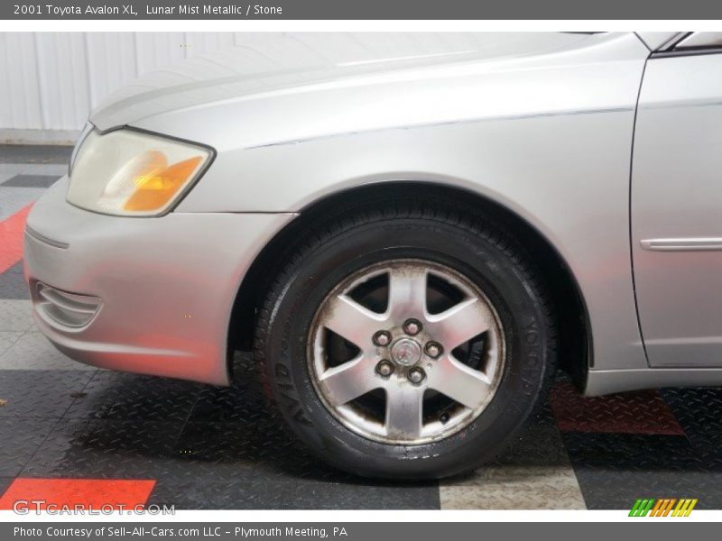 Lunar Mist Metallic / Stone 2001 Toyota Avalon XL