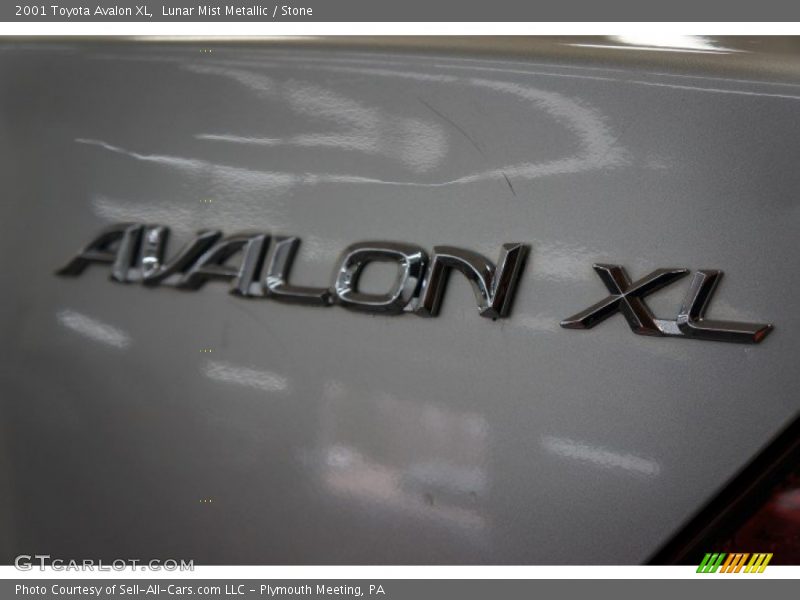 Lunar Mist Metallic / Stone 2001 Toyota Avalon XL