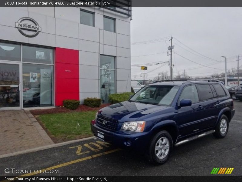 Bluestone Metallic / Ivory 2003 Toyota Highlander V6 4WD