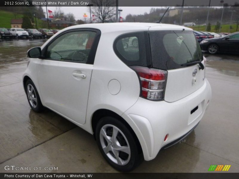 Blizzard White Pearl / Dark Gray 2012 Scion iQ