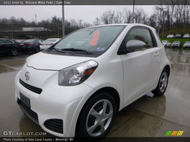 Blizzard White Pearl / Dark Gray 2012 Scion iQ