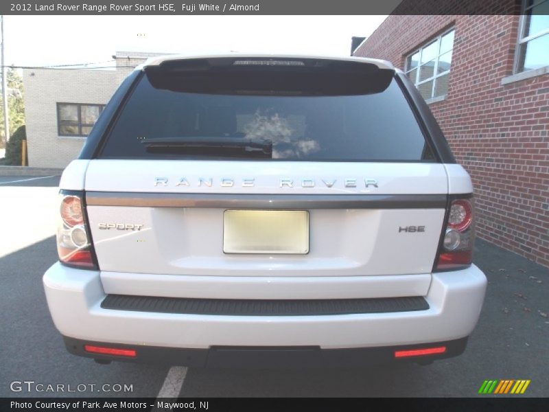 Fuji White / Almond 2012 Land Rover Range Rover Sport HSE