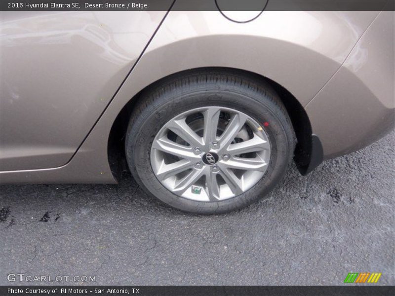 Desert Bronze / Beige 2016 Hyundai Elantra SE