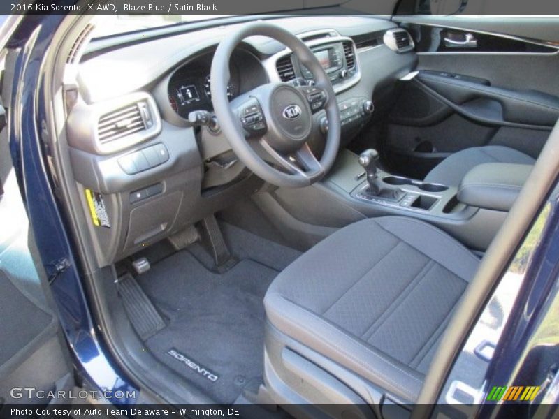 Satin Black Interior - 2016 Sorento LX AWD 