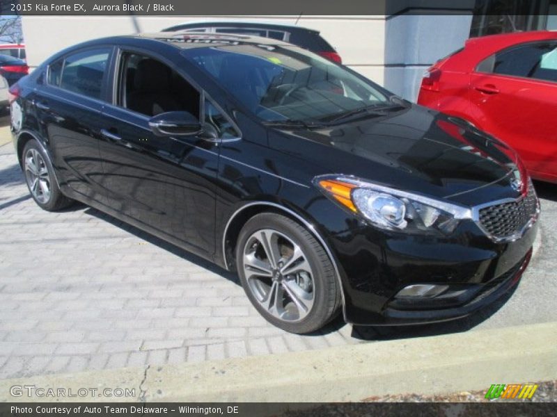 Front 3/4 View of 2015 Forte EX
